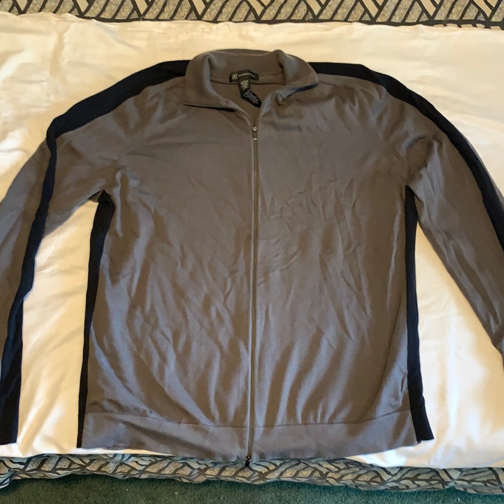 International concepts zip up